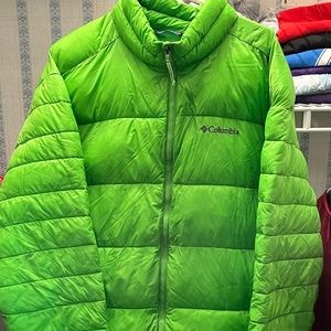 Barely worn women’s Columbia jacket.